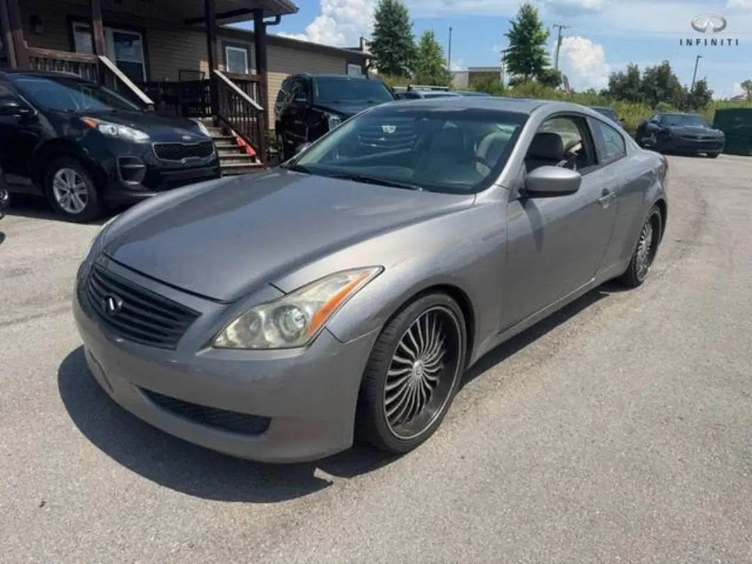 Gray INFINITI G37 Journey