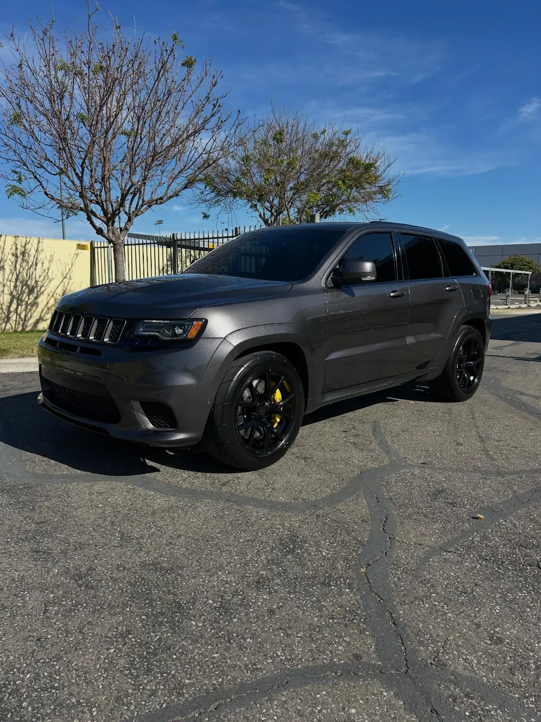 Granite Crystal Metallic Clearcoat Jeep Grand Cherokee Trackhawk