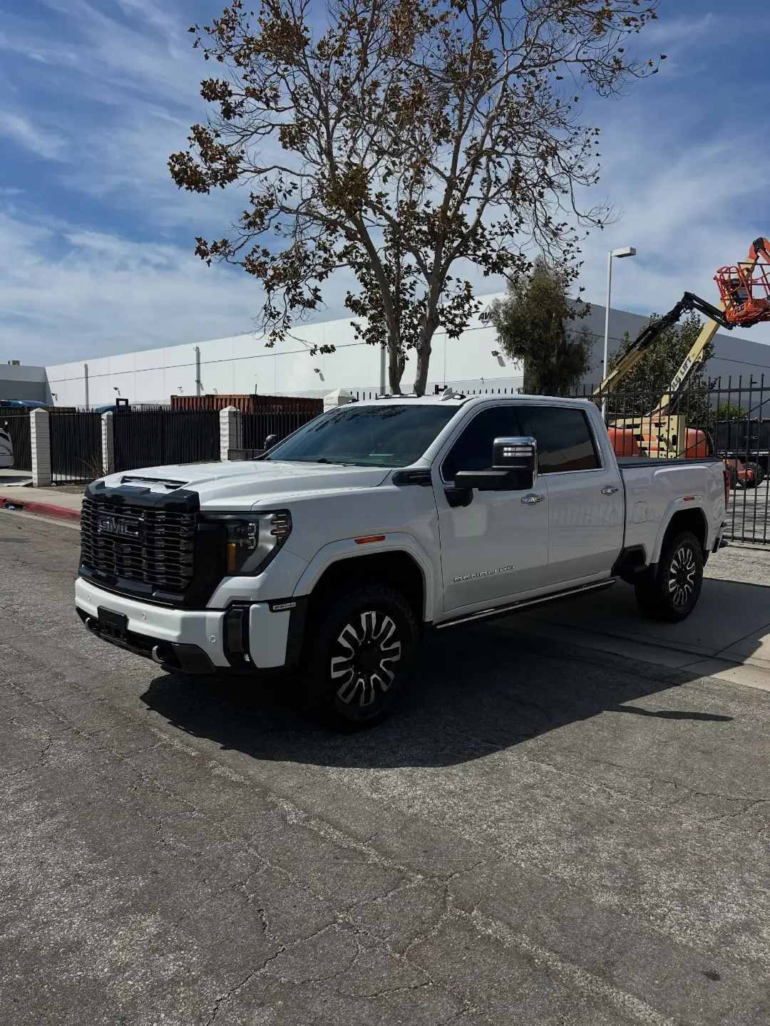 White GMC Sierra 2500HD Denali Ultimate