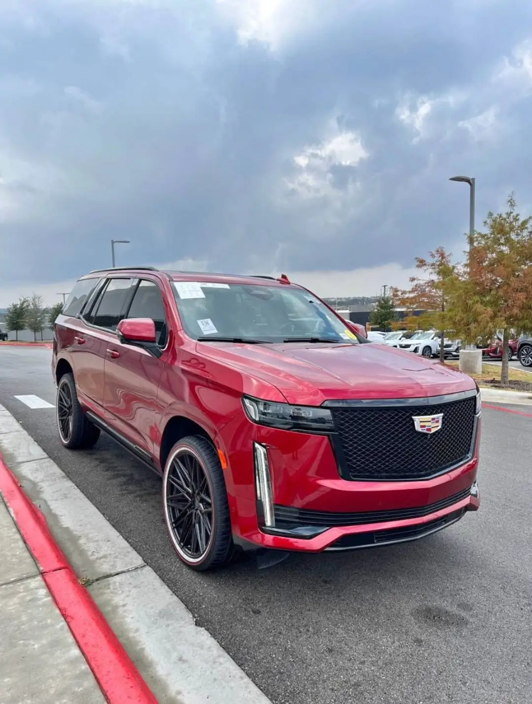 Cadillac Escalade Sport gallery photo 3