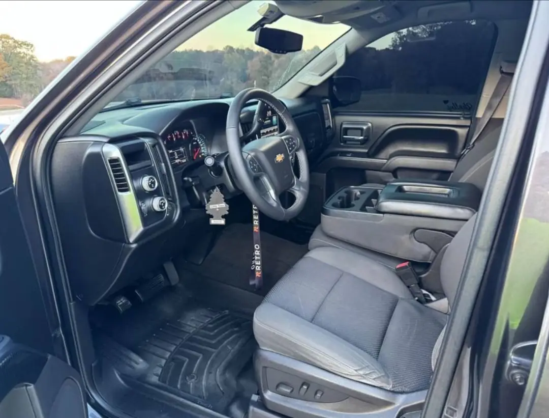 Chevrolet Silverado 1500 LT gallery photo 7