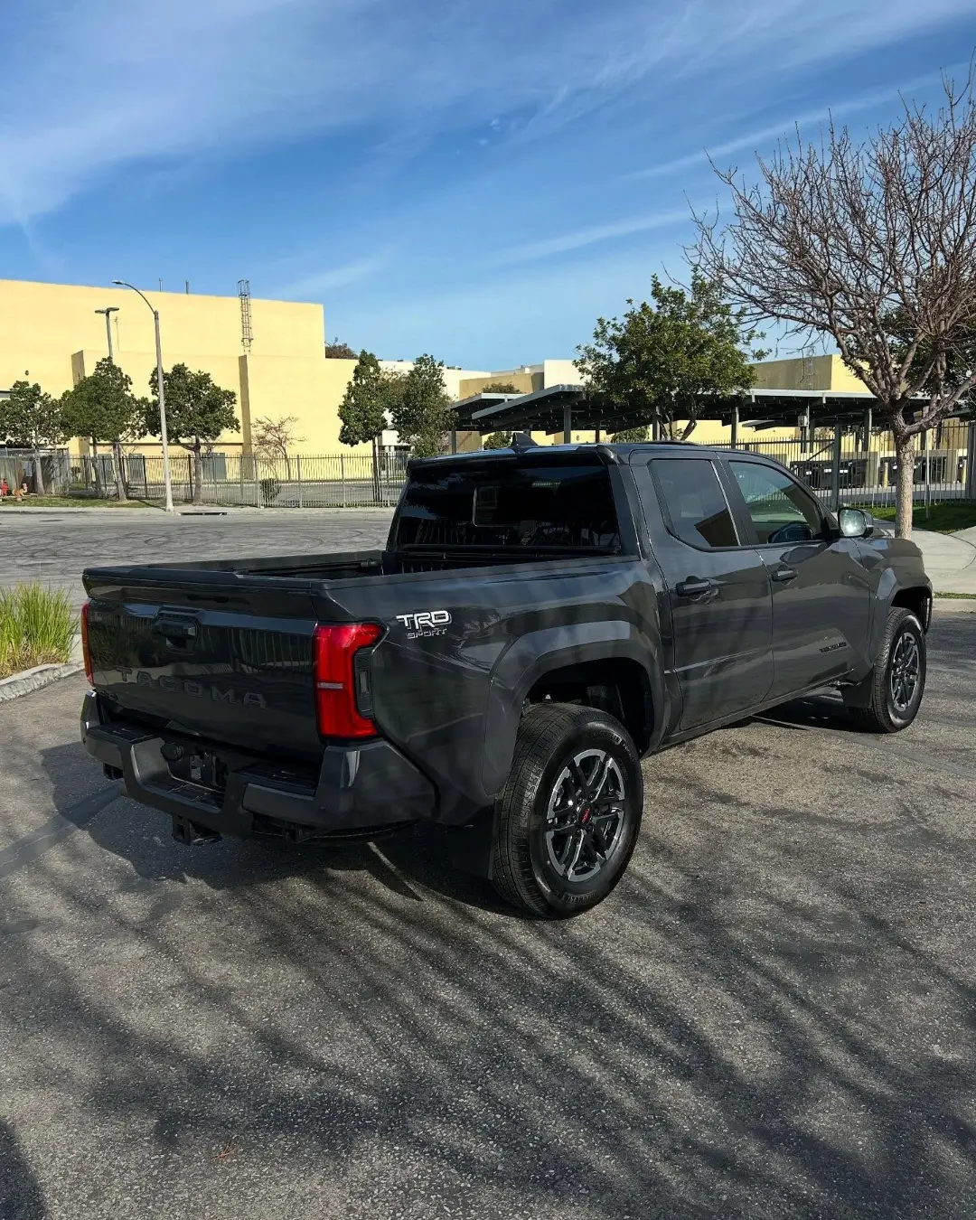 Toyota Tacoma TRD 4x4 gallery photo 3