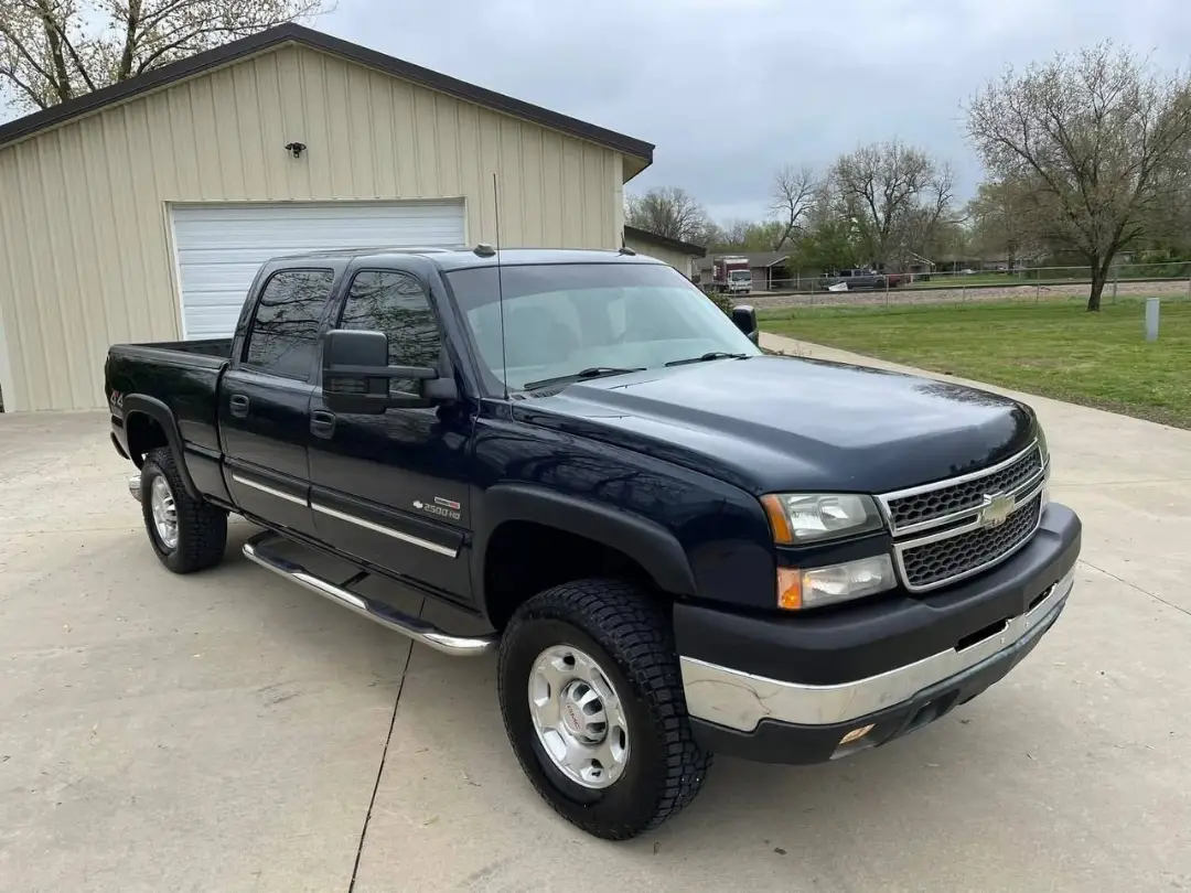 Chevrolet Silverado 2500HD LT gallery photo 10