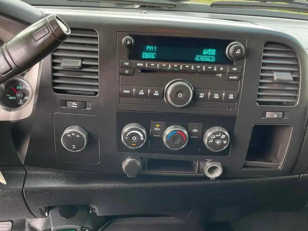 GMC Sierra 3500HD SLE gallery photo 7