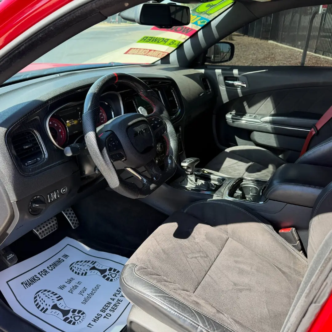 Dodge Charger SRT Hellcat gallery photo 6