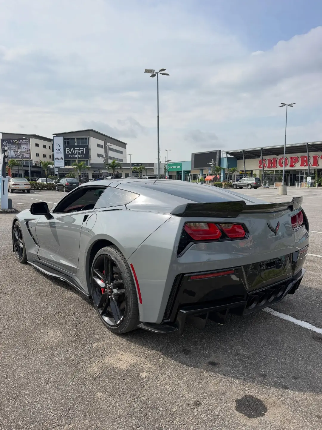 Chevrolet Corvette gallery photo 2