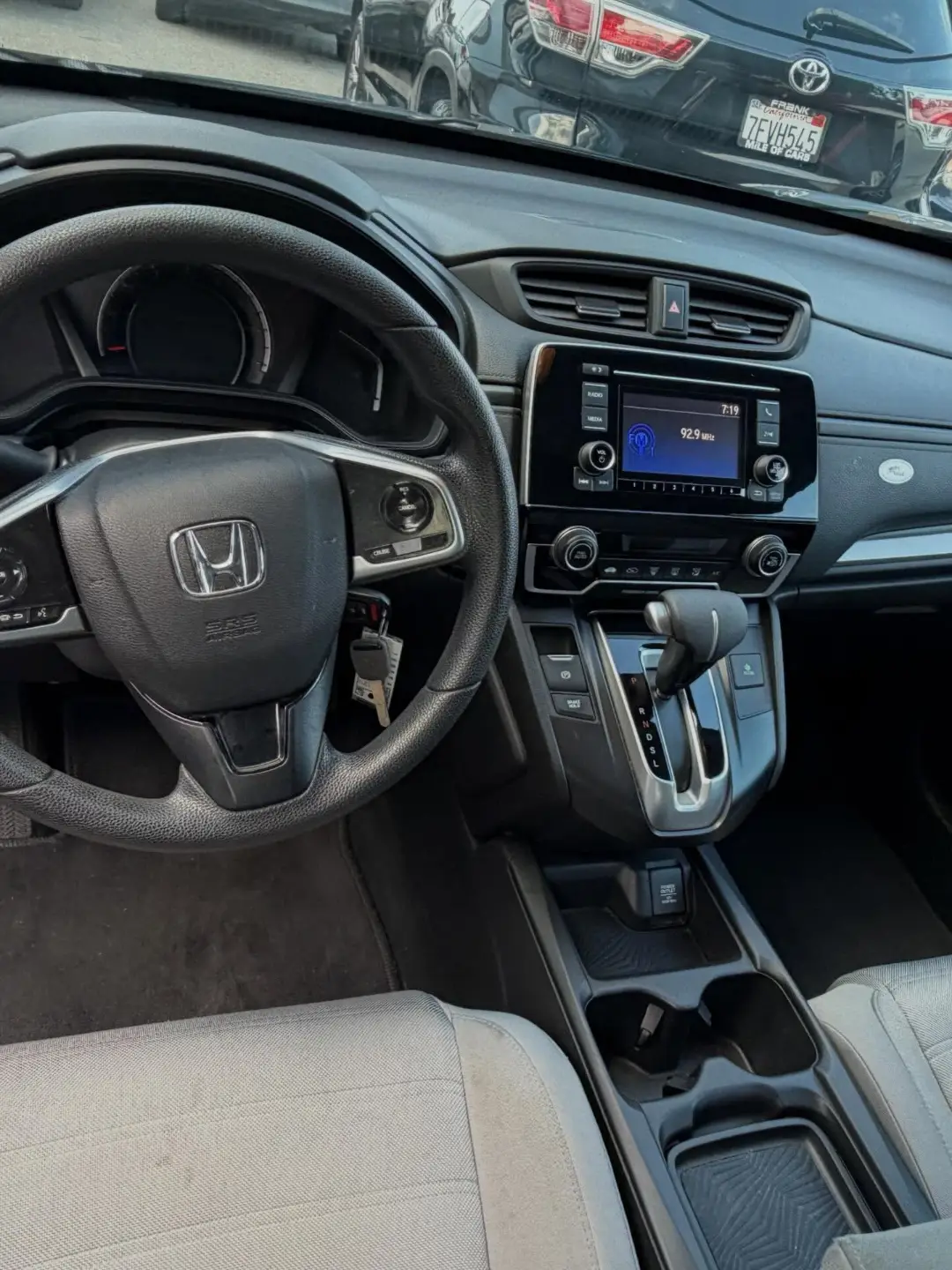 Honda CR-V LX gallery photo 10