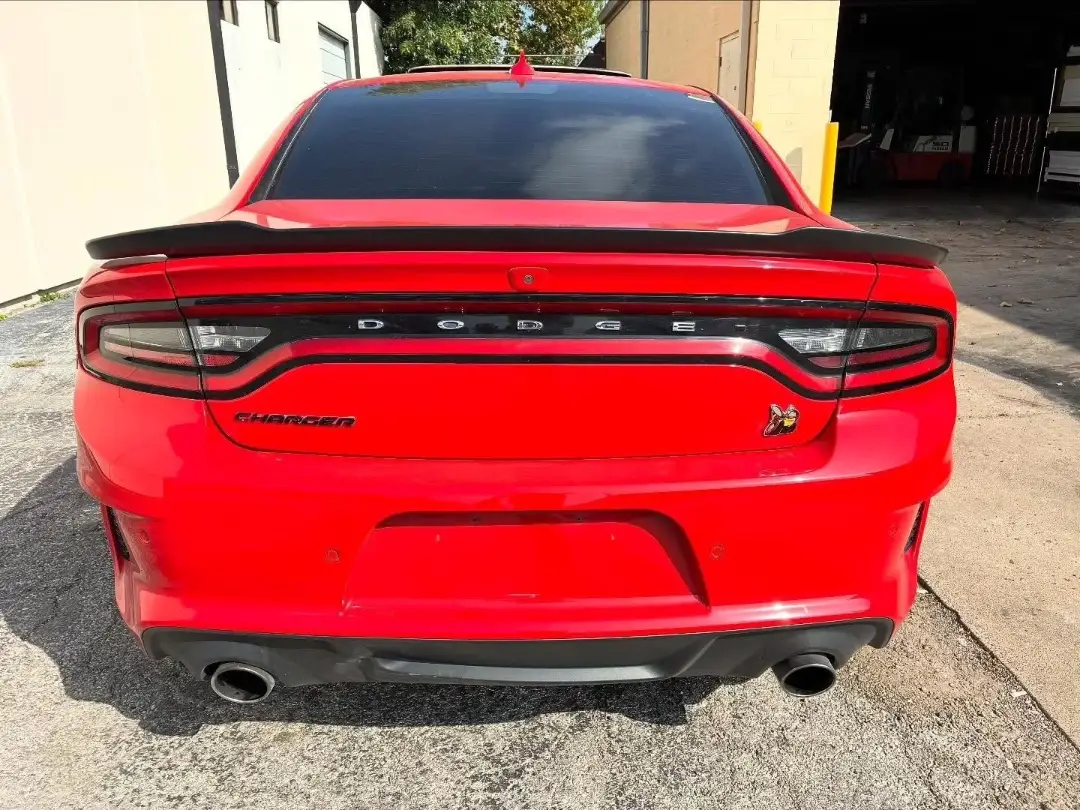 Dodge Charger Scat Pack gallery photo 2