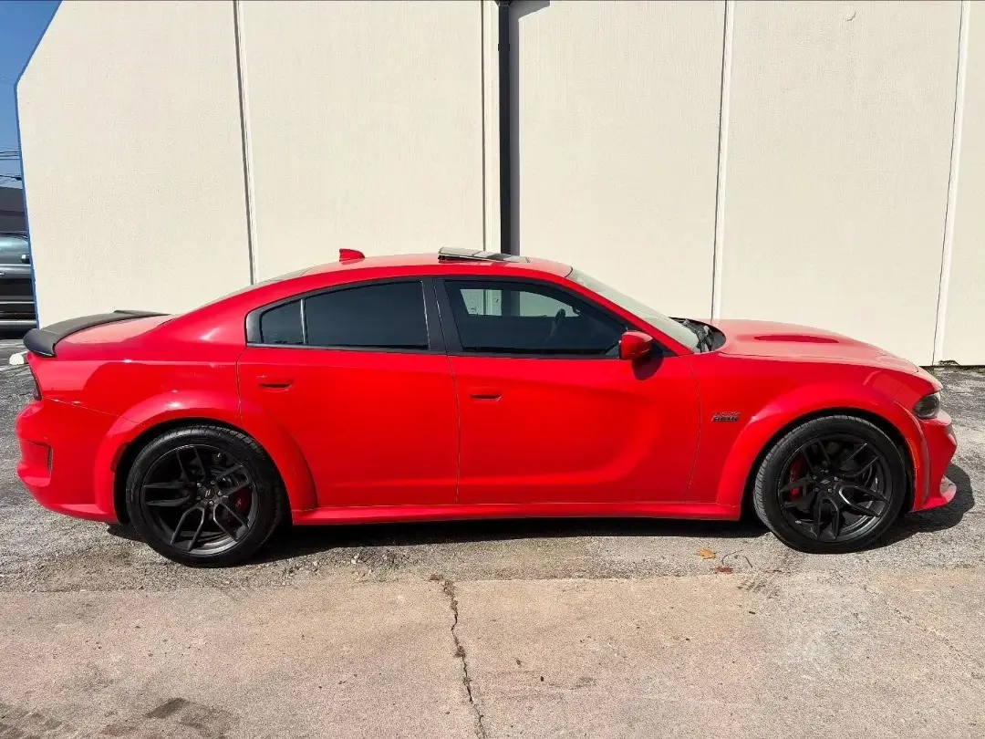 Dodge Charger Scat Pack gallery photo 6