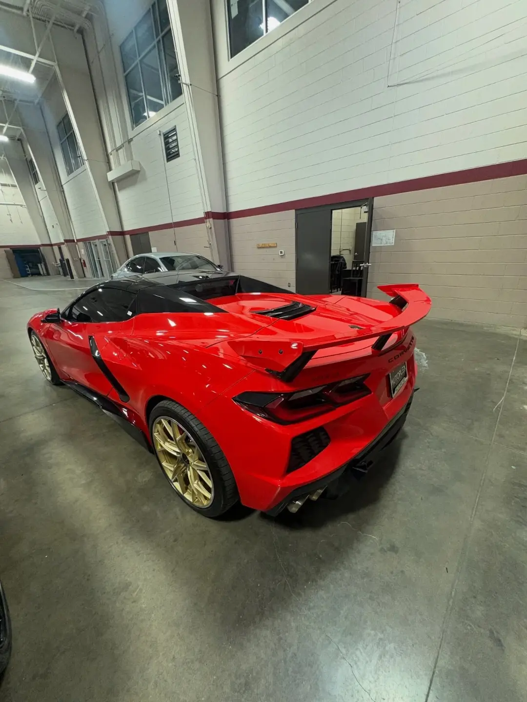 Chevrolet Corvette Stingray Convertible 2LT gallery photo 5