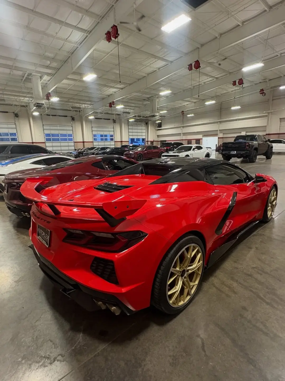 Chevrolet Corvette Stingray Convertible 2LT gallery photo 7
