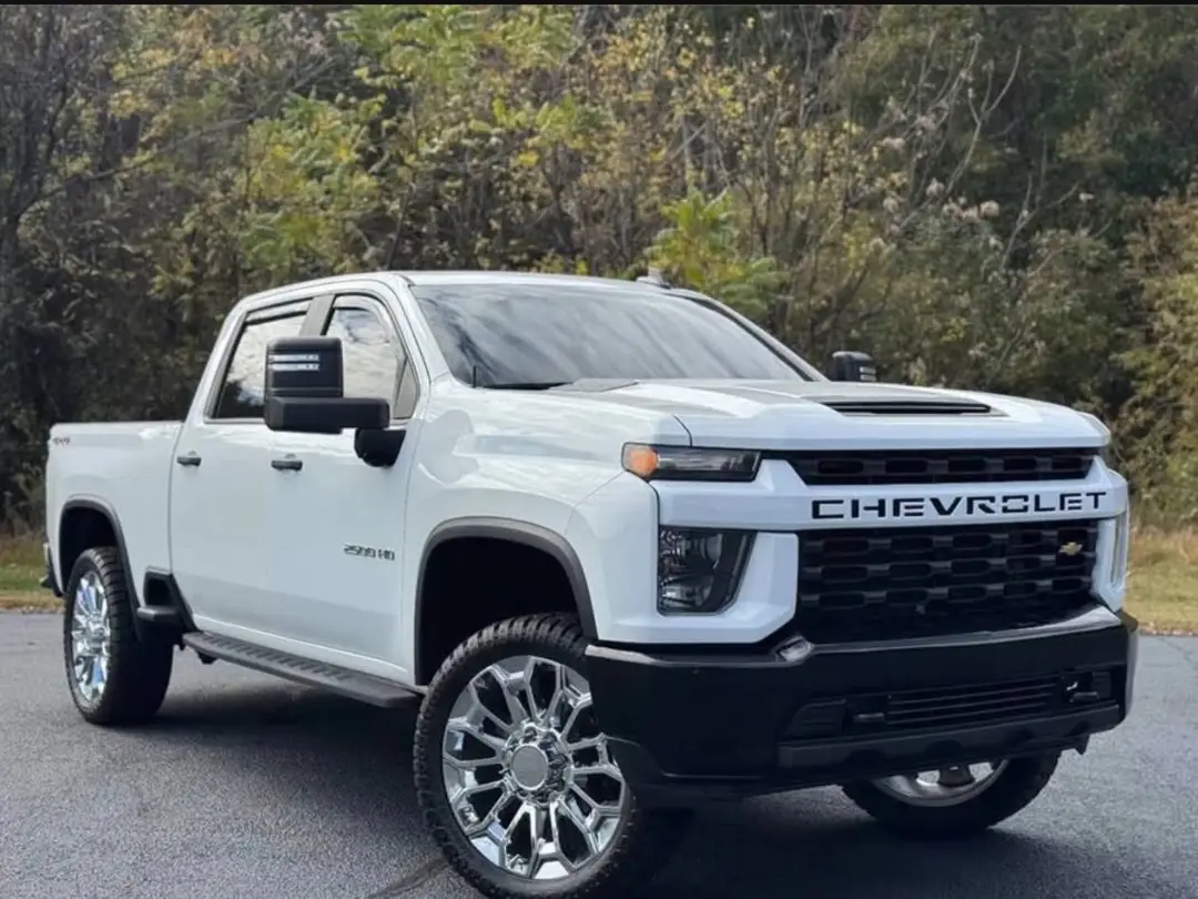 Chevrolet Silverado 2500HD Custom gallery photo 8