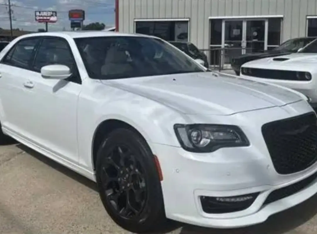 Chrysler 300 Touring gallery photo 4